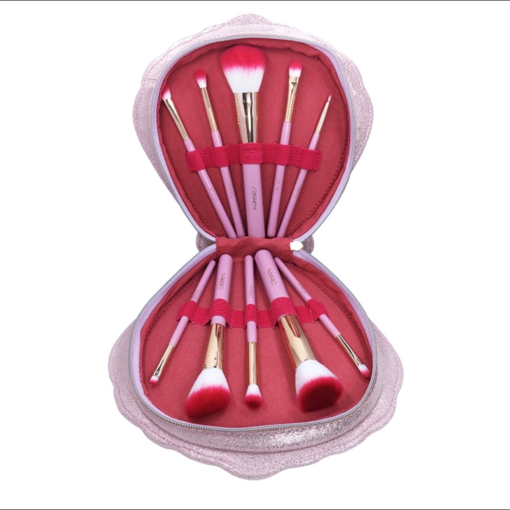 Beauty Creations "Shell"  Brushes